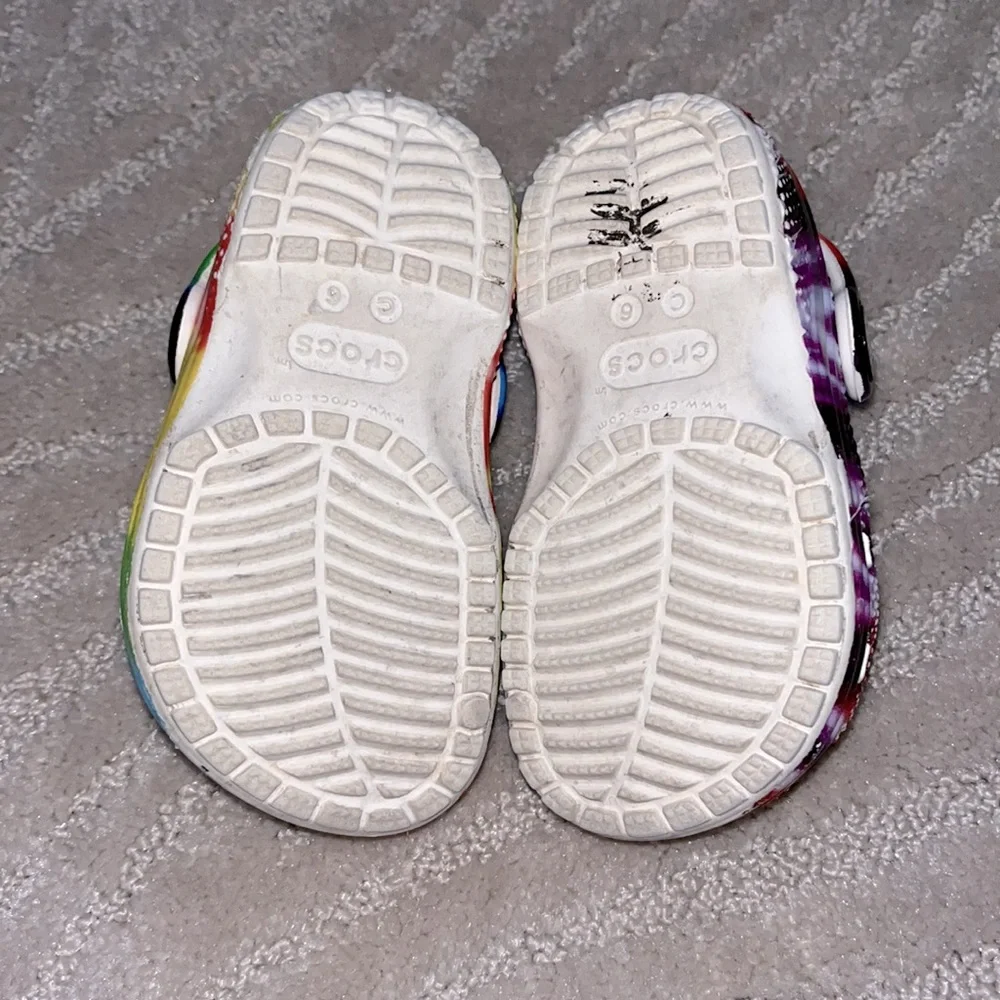 CROCS pre owned
